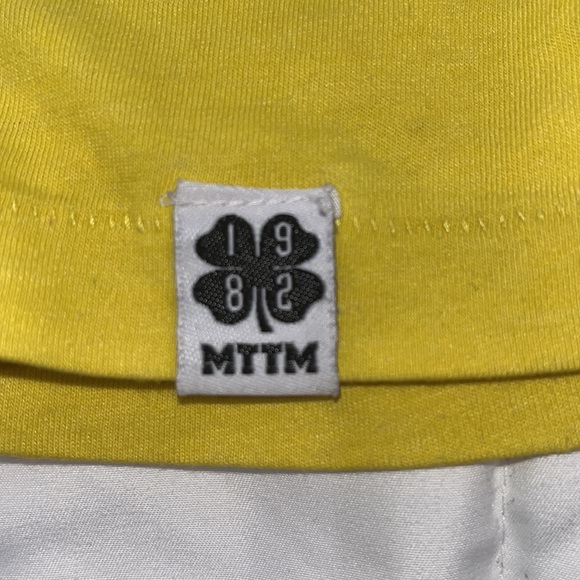 Married to the Mob Tee size: Medium - Picture 5 of 7